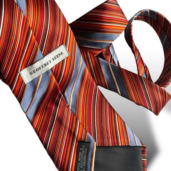 Geoffrey Beene 100% Silk Tie - Picture 3 of 12
